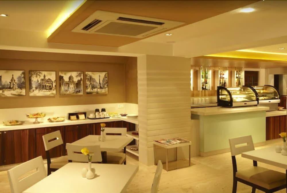 Hotel Bawa Continental Mumbai Eksteriør bilde
