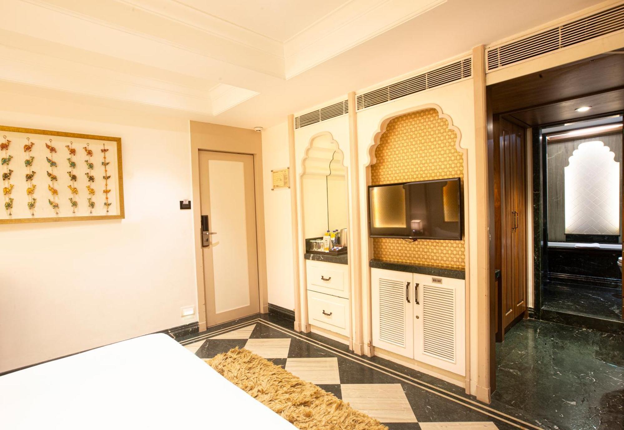 Hotel Bawa Continental Mumbai Eksteriør bilde