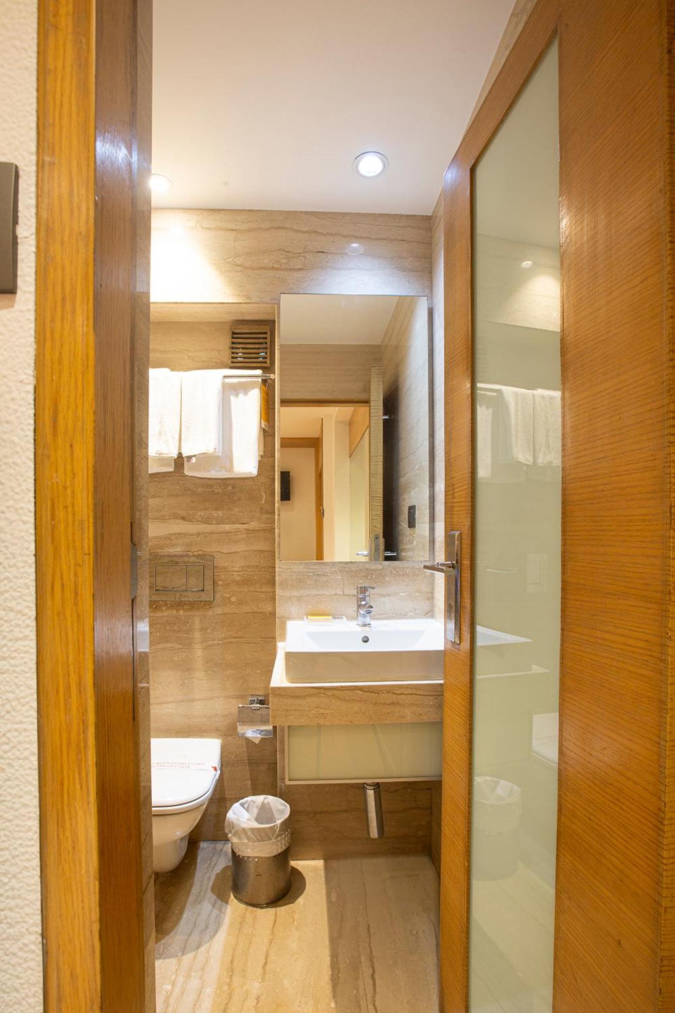 Hotel Bawa Continental Mumbai Eksteriør bilde