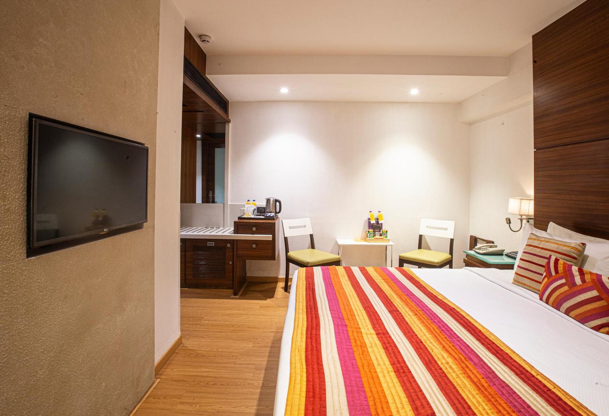 Hotel Bawa Continental Mumbai Eksteriør bilde
